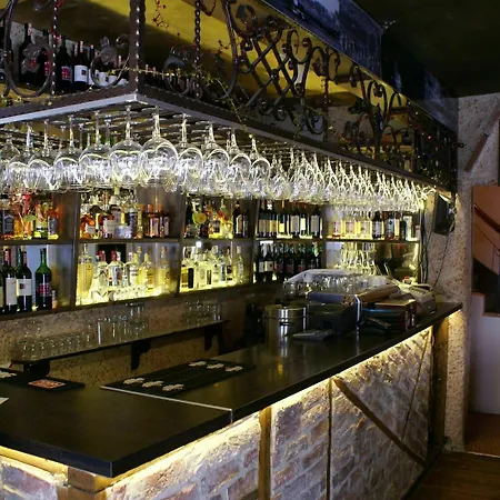 Guest house Metropolis &
