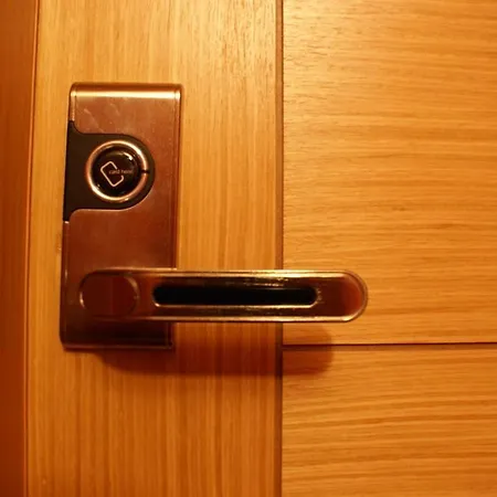 Metropolis & Πανσιόν Κωνσταντινούπολη