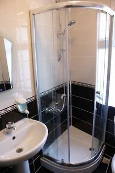 Πανσιόν Metropolis &