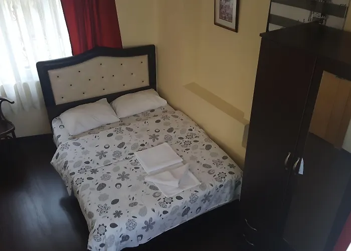 Metropolis & Гостевой дом Стамбул