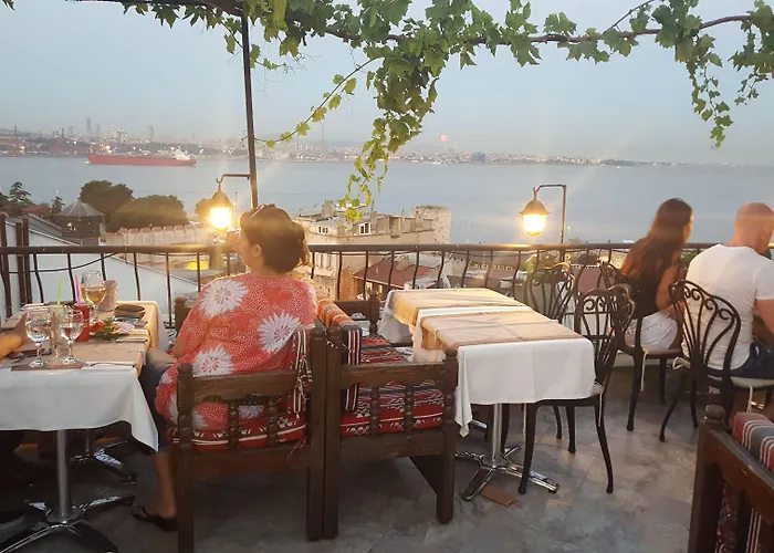 Metropolis & Гостевой дом 3*