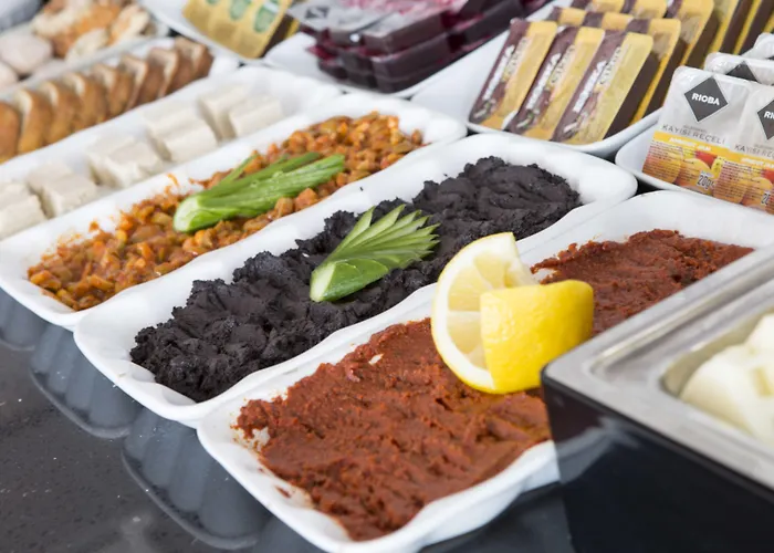 Metropolis & Гостевой дом 3*