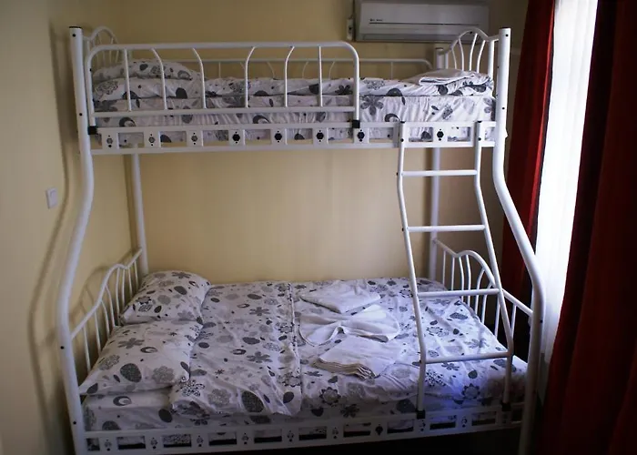 Гостевой дом Metropolis &