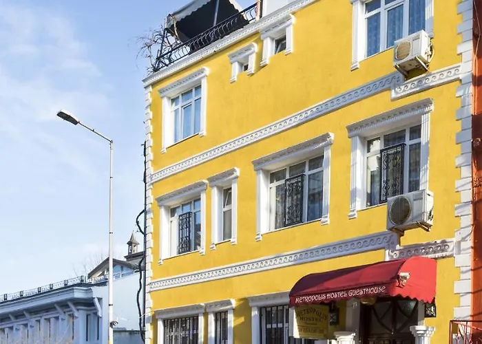Гостевой дом Metropolis & 3*