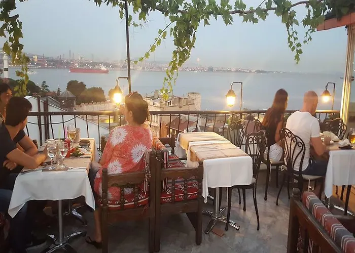 Metropolis & Гостевой дом 3*